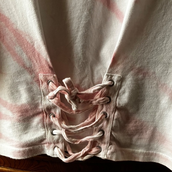 Frayed Jeans Women's Lace-up Front Tie Dye Short Sleeve Crew Neck Top - Size L - Picture 3 of 7